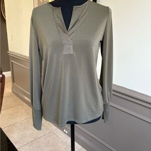 Banana Republic Green Long Sleeve Relaxed Blouse
